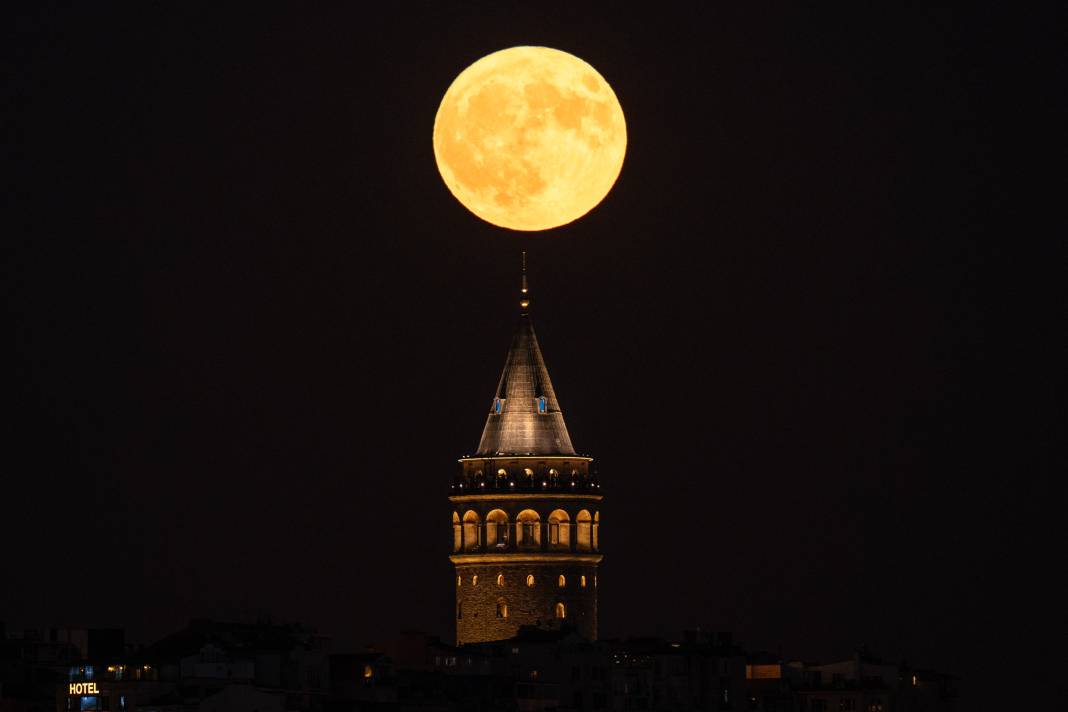 Süper Mavi Ay büyüledi! Türkiye’den ve Dünyadan nefes kesen görüntüler 47